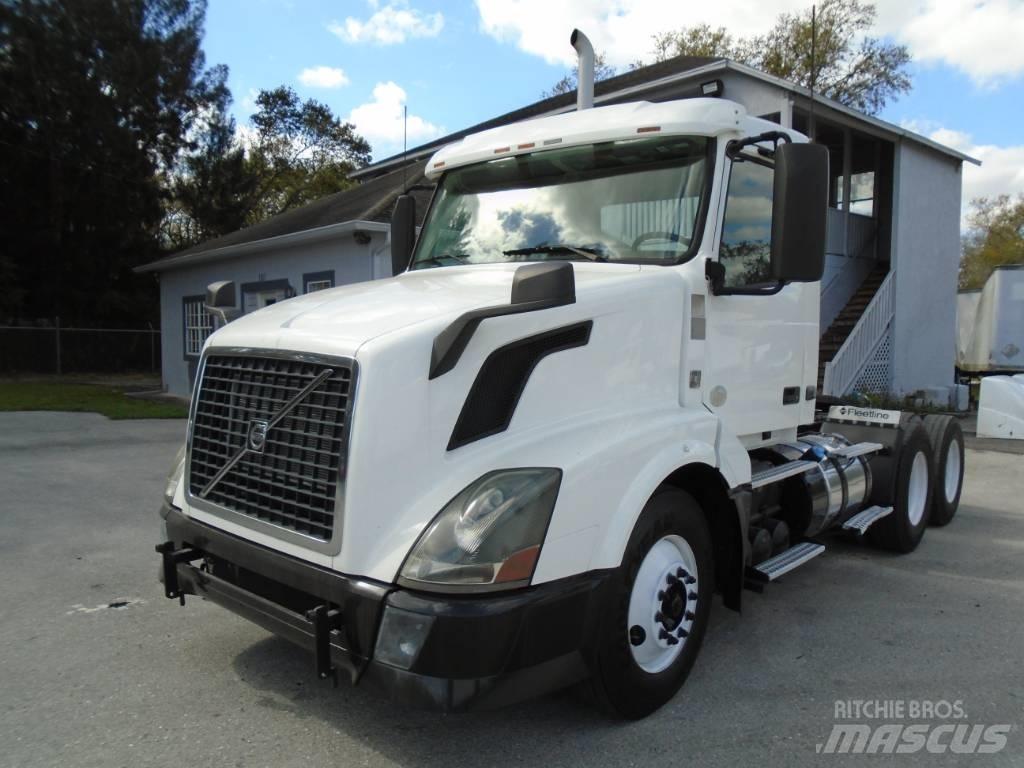 Volvo VNL 64 300 Nyergesvontatók