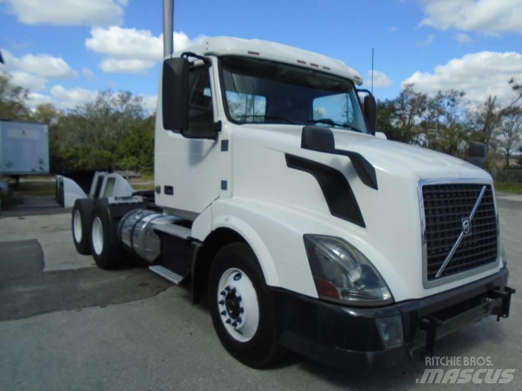 Volvo VNL 64 300 Nyergesvontatók