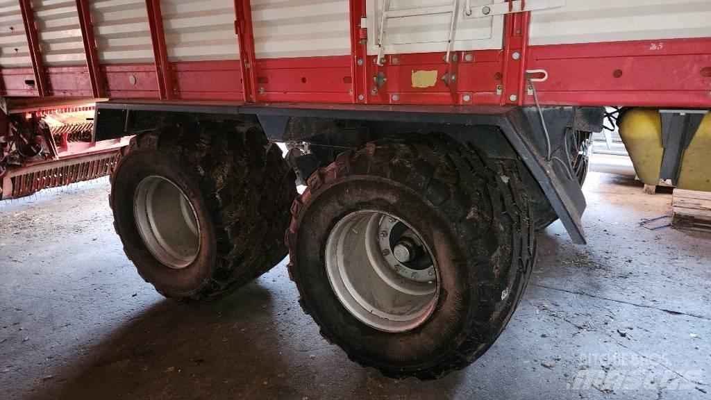 Pöttinger Jumbo 6600 Önrakodó pótkocsik