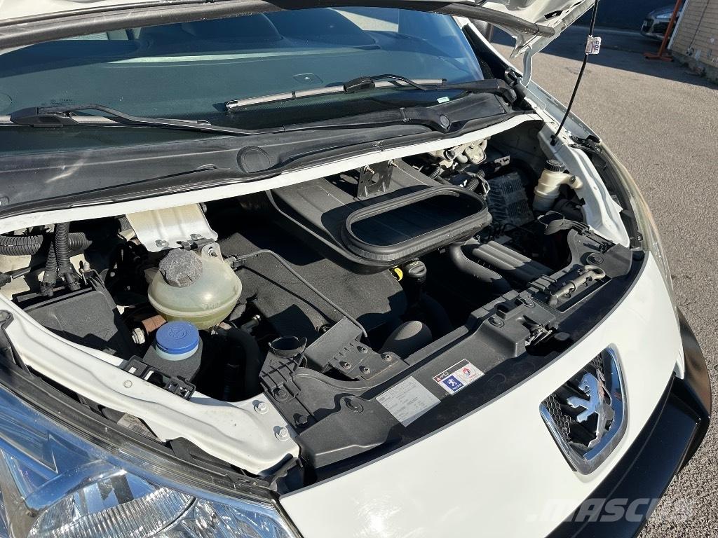 Peugeot Expert Hűtős