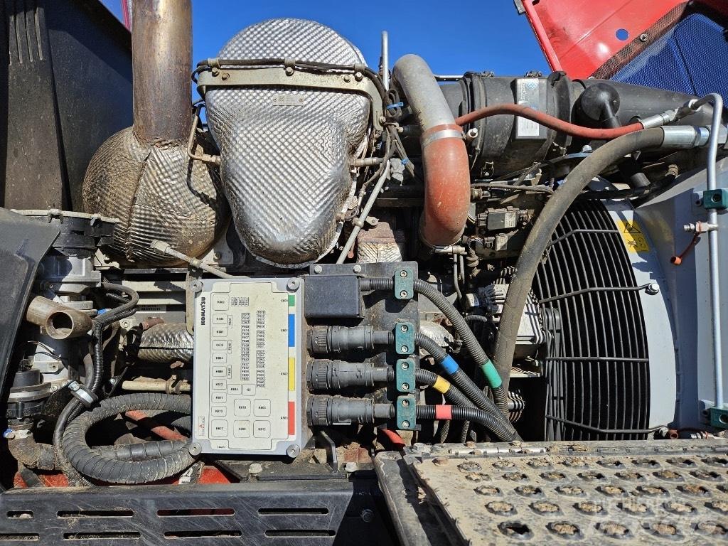 Komatsu 895 Kihordók