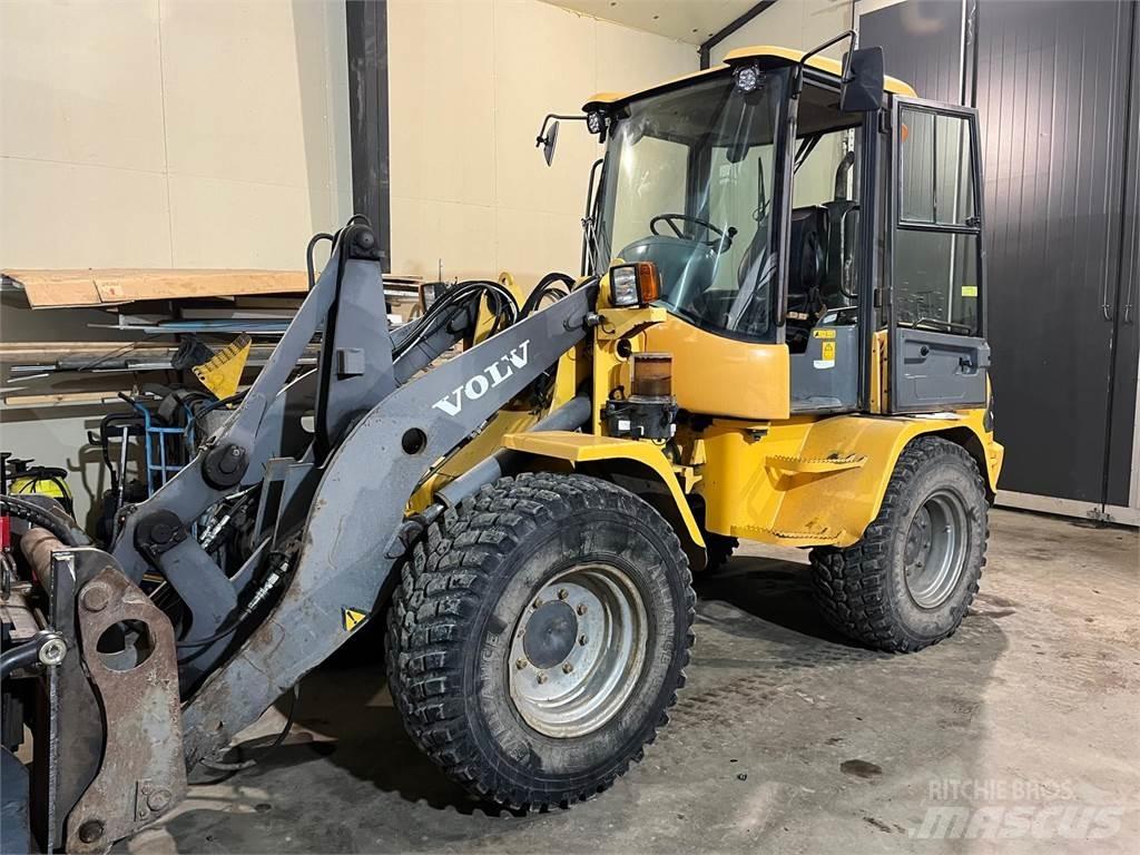 Volvo L35 TP/S Gumikerekes homlokrakodók