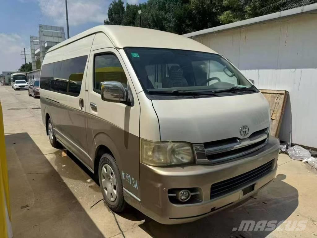 Toyota Hiace Mini buszok