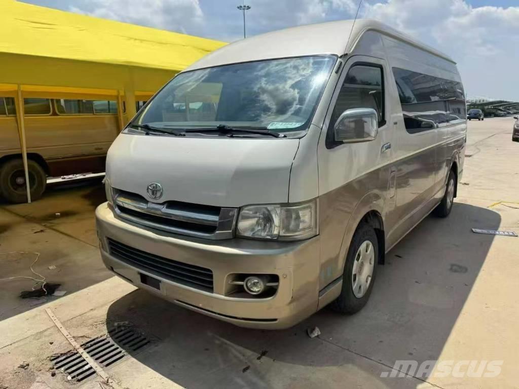 Toyota Hiace Mini buszok