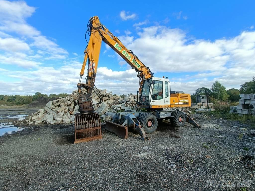 Liebherr A924 Gumikerekes kotrók
