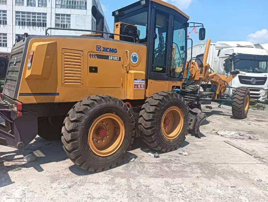 XCMG 1803 Gréderek