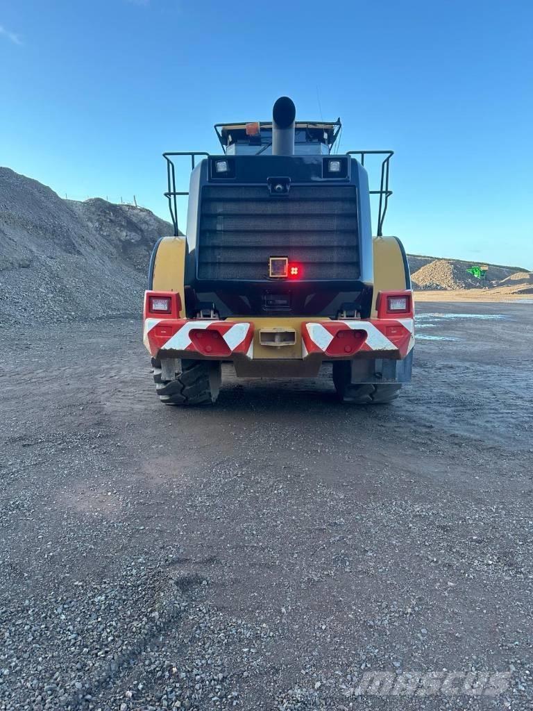 CAT 966 K Gumikerekes homlokrakodók