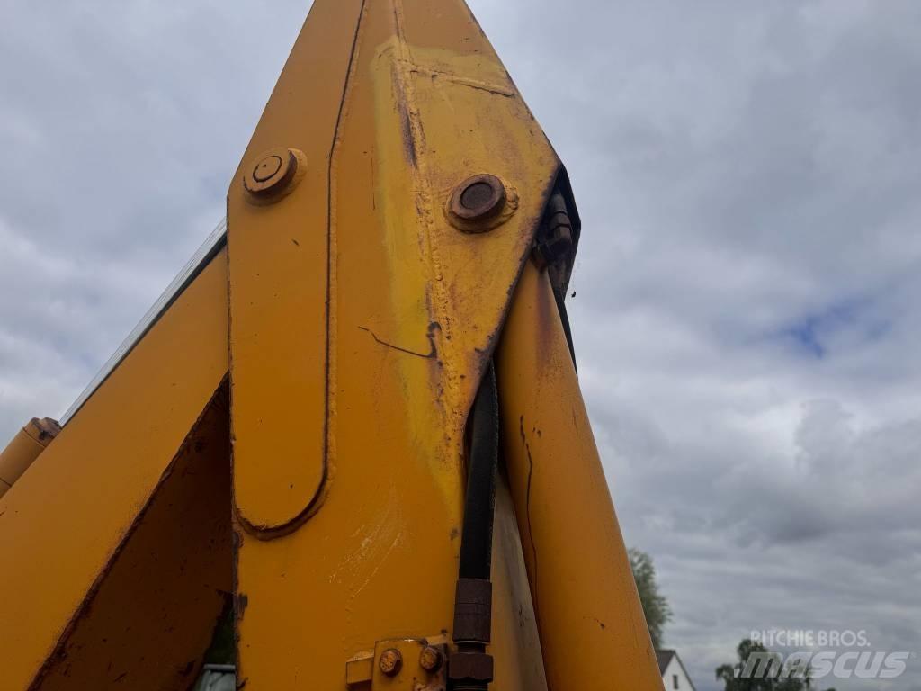 Komatsu WB 97 R-5EO Kotrórakodók