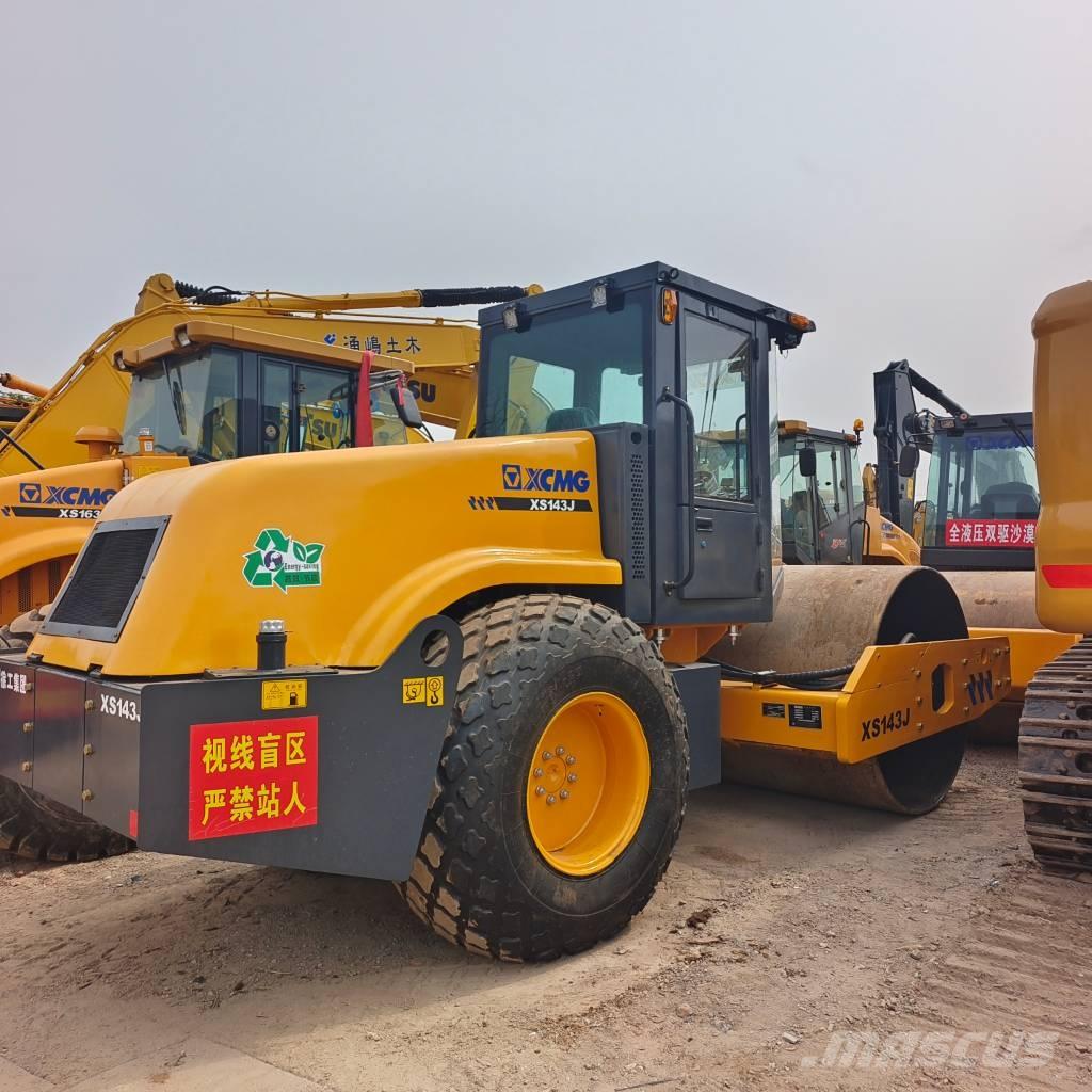XCMG XS143 J Egydobos hengerek