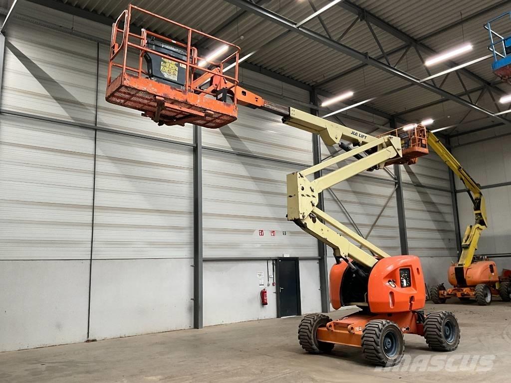 JLG 450 AJ Karos emelők