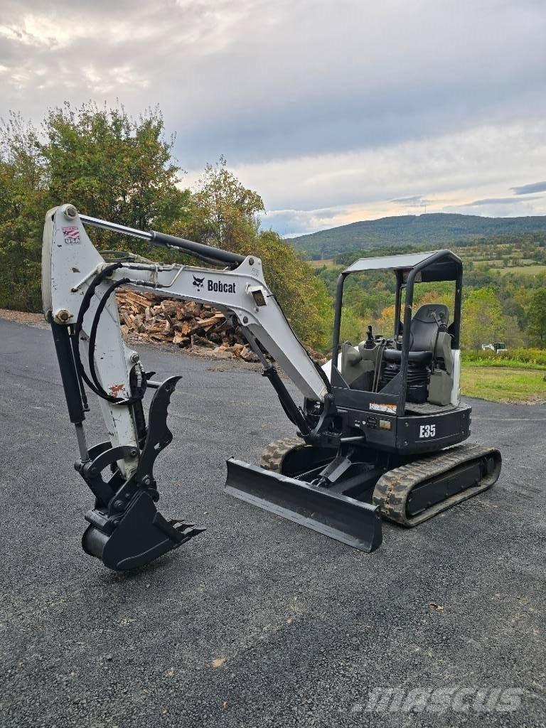 Bobcat E 35 Mini kotrók < 7t