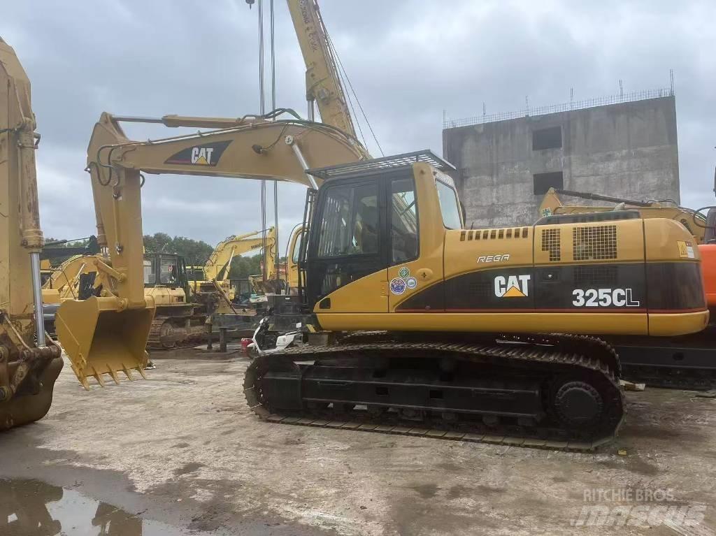 CAT 325C Lánctalpas kotrók