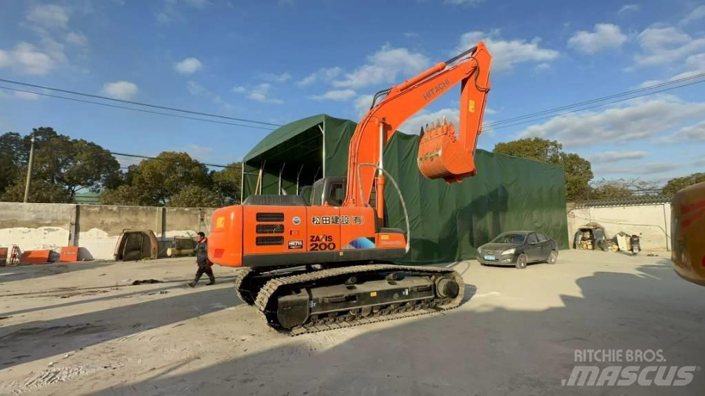 Hitachi ZX 200 Lánctalpas kotrók