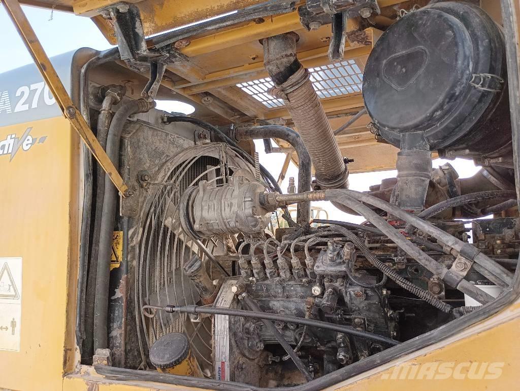 Komatsu WA 270 Gumikerekes homlokrakodók