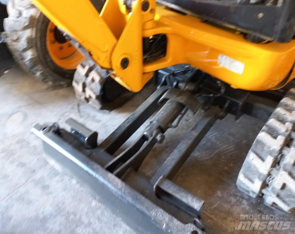 JCB 8018 CTS Mini kotrók < 7t