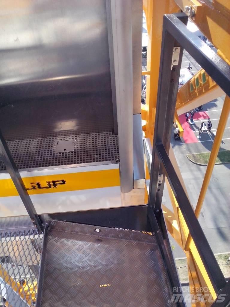 Liebherr LiUp 200 Emelők, csörlők és anyagfelvonók
