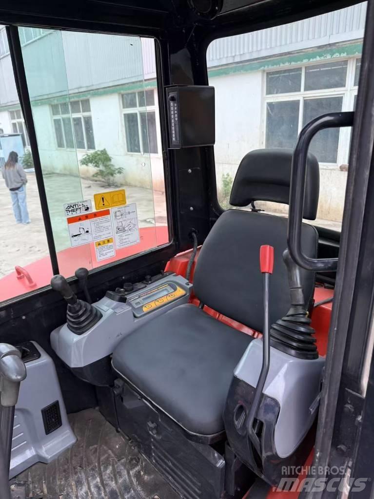 Kubota KX163 Mini kotrók < 7t