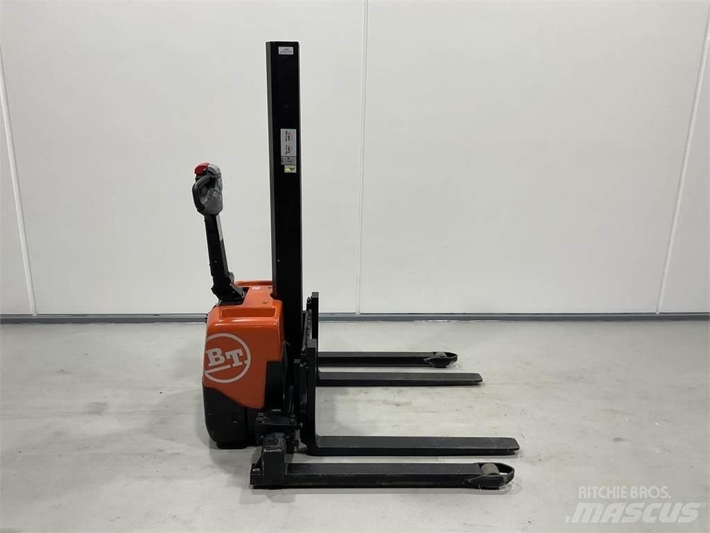 Toyota HWE100 Elektromos gyalogkíséretű targoncák