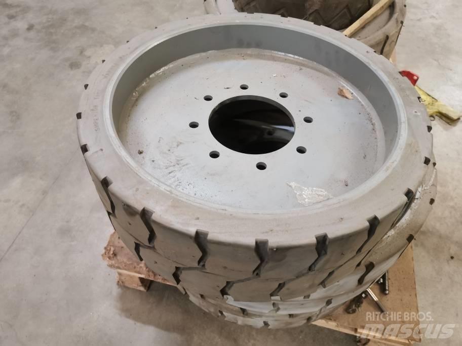 JLG E 300 AJP Gumiabroncsok, kerekek és felnik