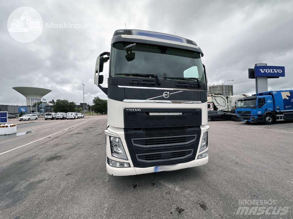 Volvo FH 500 EKIPAGE Horgos rakodó teherautók