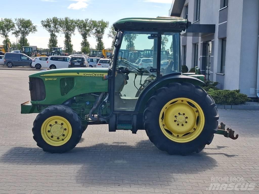 John Deere 5090 GF Traktorok