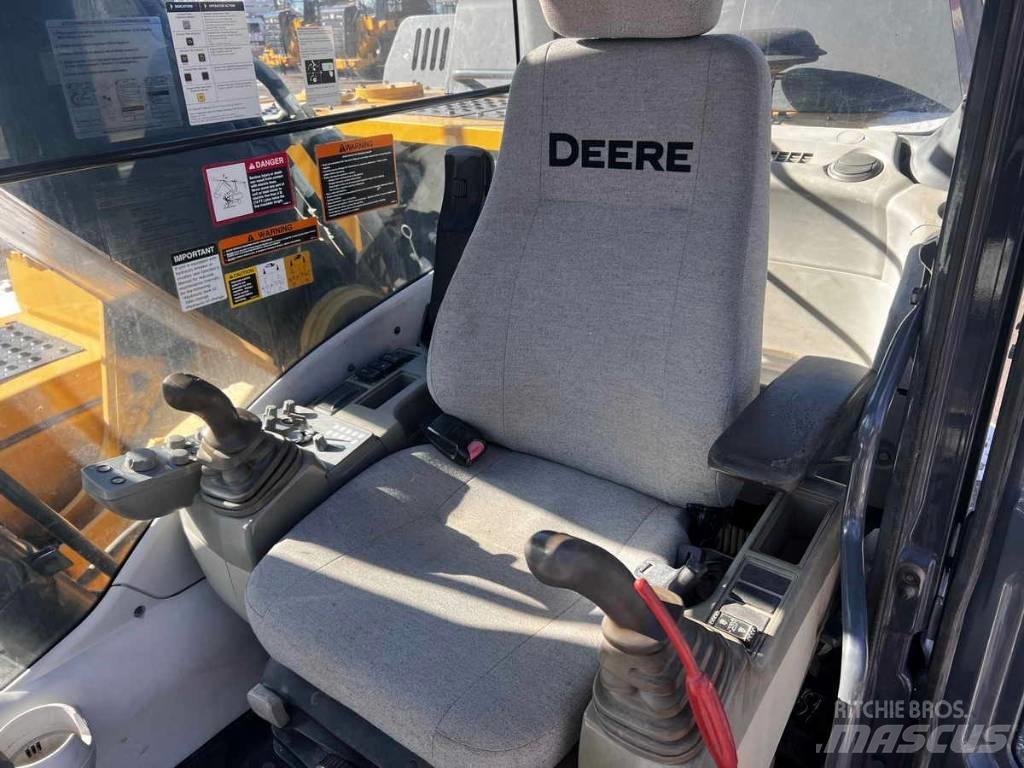 DEERE 210G LC Lánctalpas kotrók
