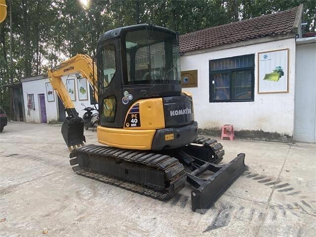 Komatsu PC 40 Lánctalpas kotrók