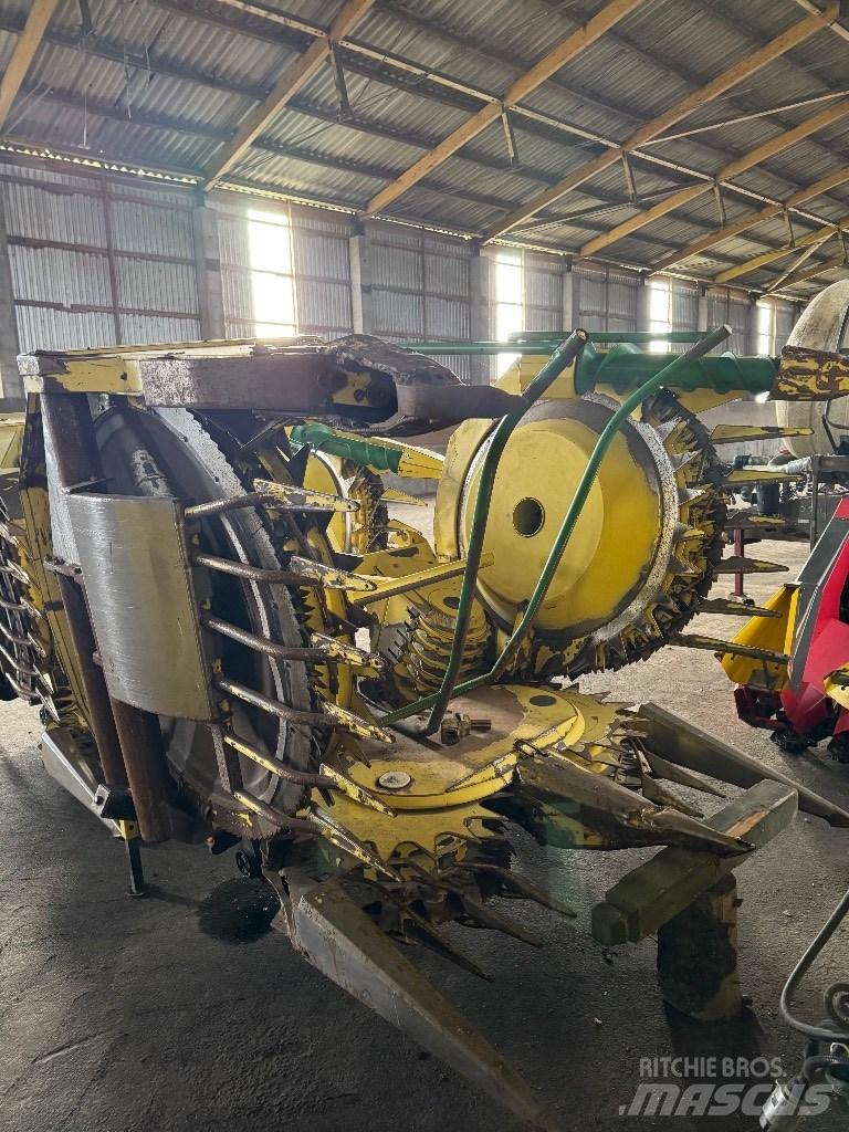 John Deere 7250 Szecskázók