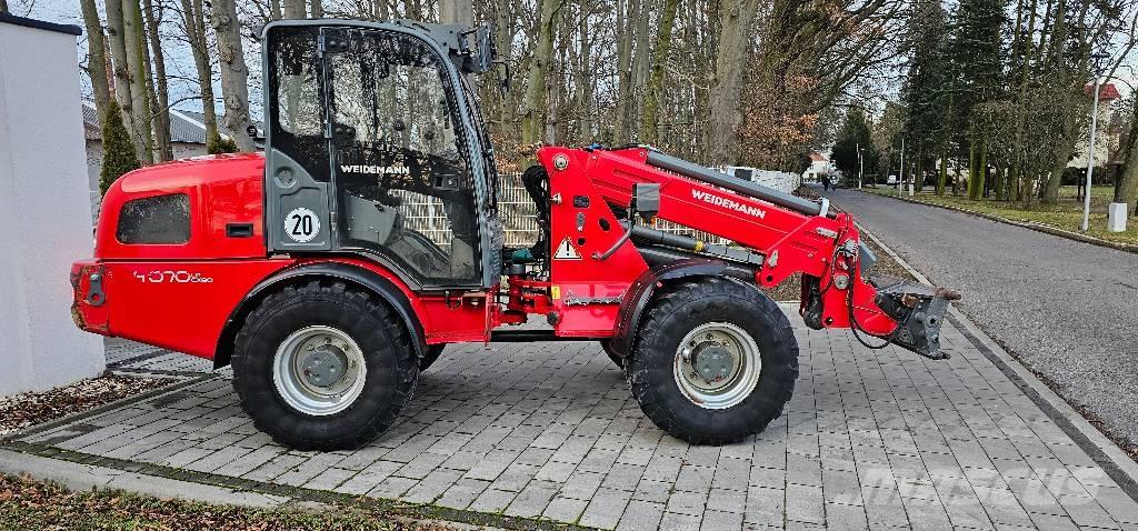Weidemann 4070 Gumikerekes homlokrakodók