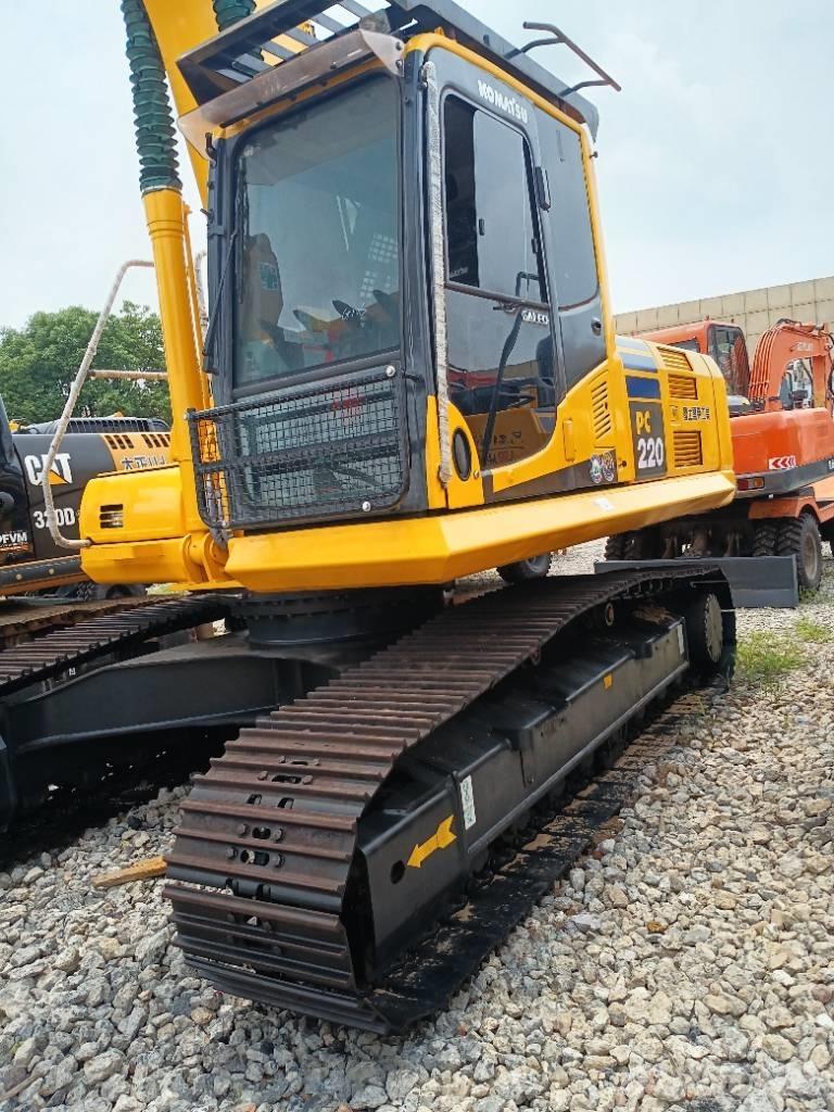 Komatsu PC 220-8 Lánctalpas kotrók