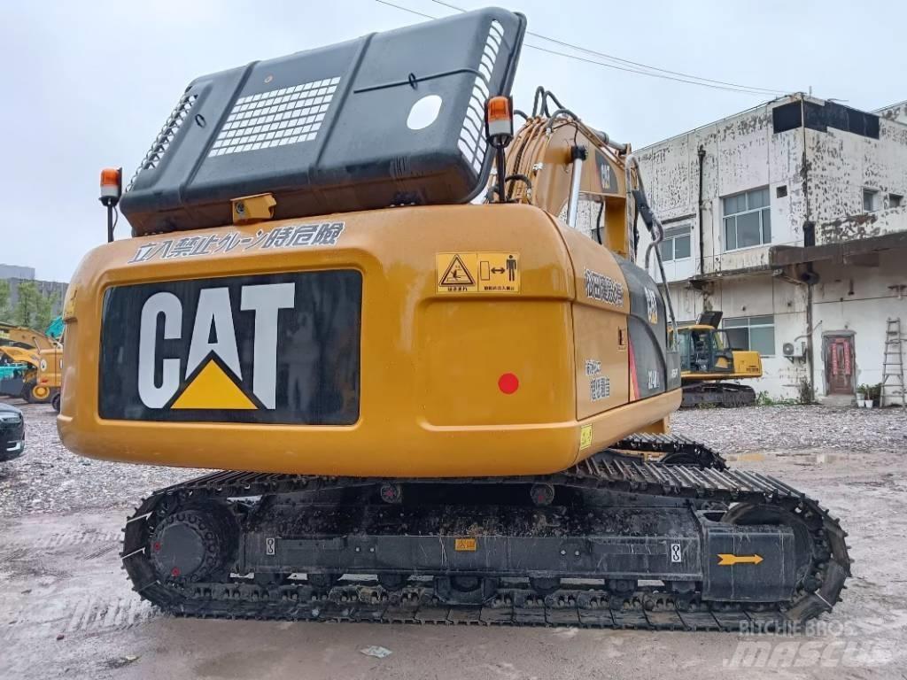 CAT 324 D L Lánctalpas kotrók