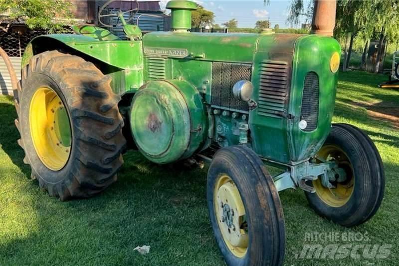 John Deere Lance Traktorok