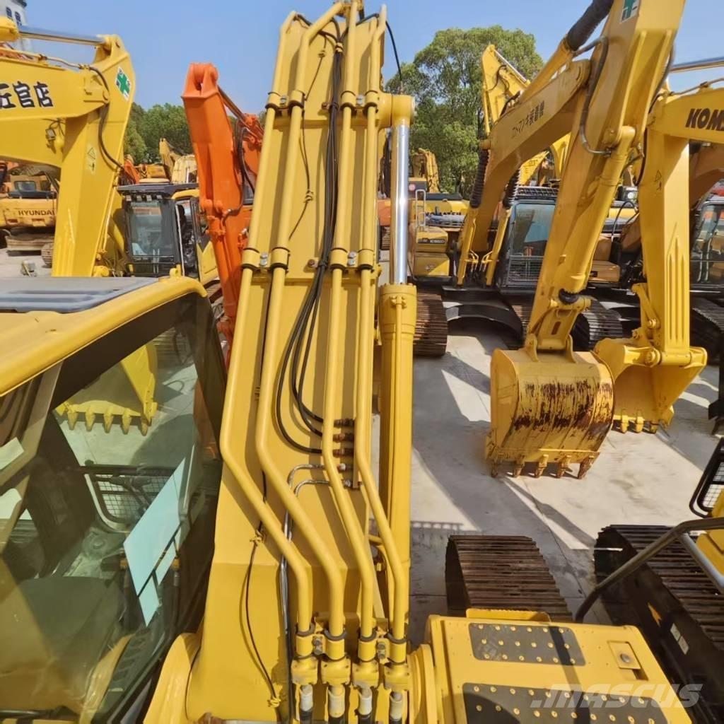 Komatsu PC 220-8 Lánctalpas kotrók
