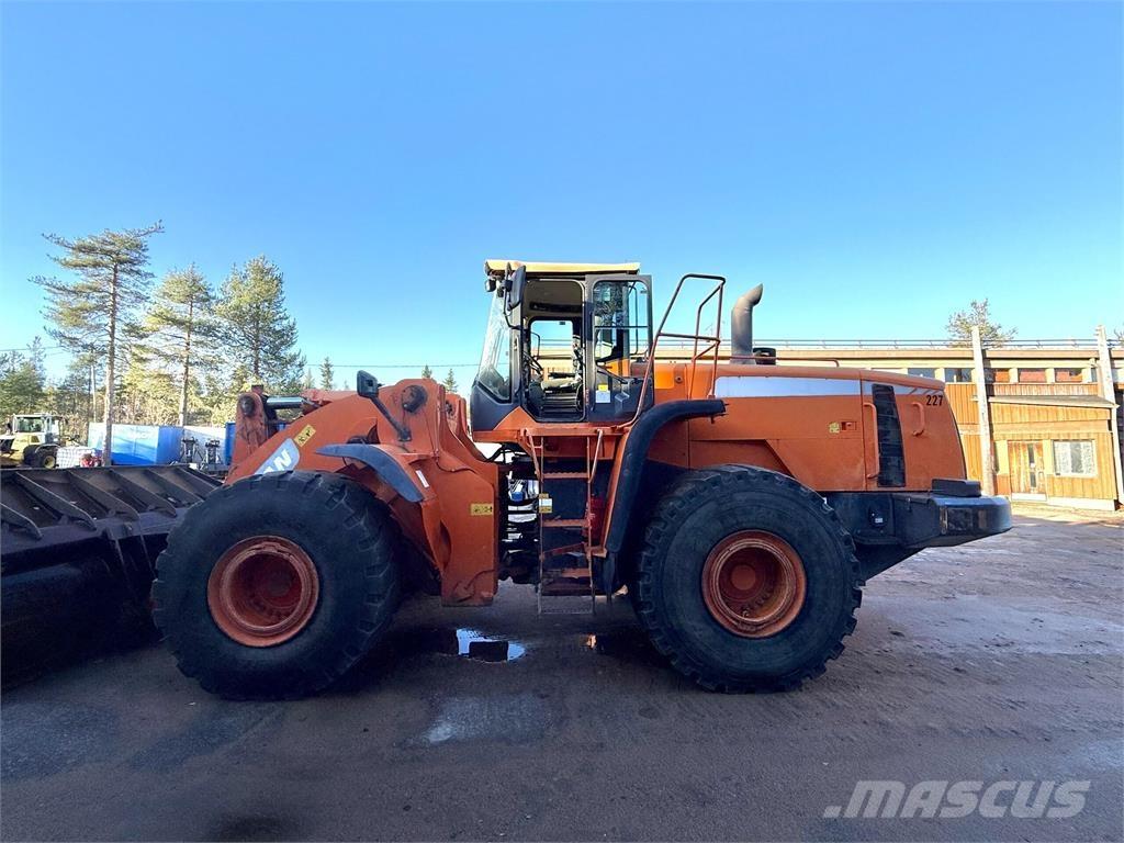 Doosan DL 550-3 Gumikerekes homlokrakodók