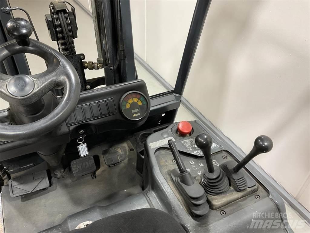 Linde E16 Elektromos targoncák