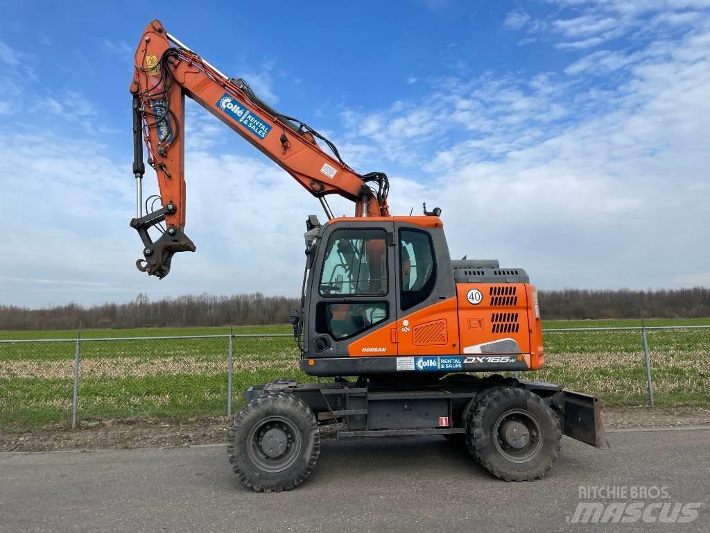 Doosan DX165W-5 Gumikerekes kotrók