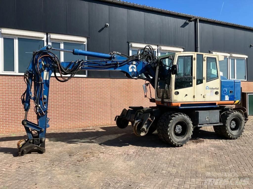 Atlas 160WSR Gumikerekes kotrók