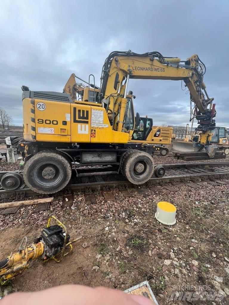 Liebherr A 900 C ZW Speciális kotrók