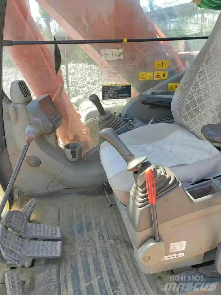 Hitachi ZAXIS270 Lánctalpas kotrók