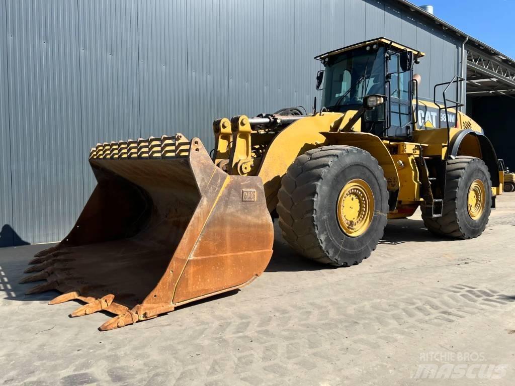 CAT 980M Gumikerekes homlokrakodók