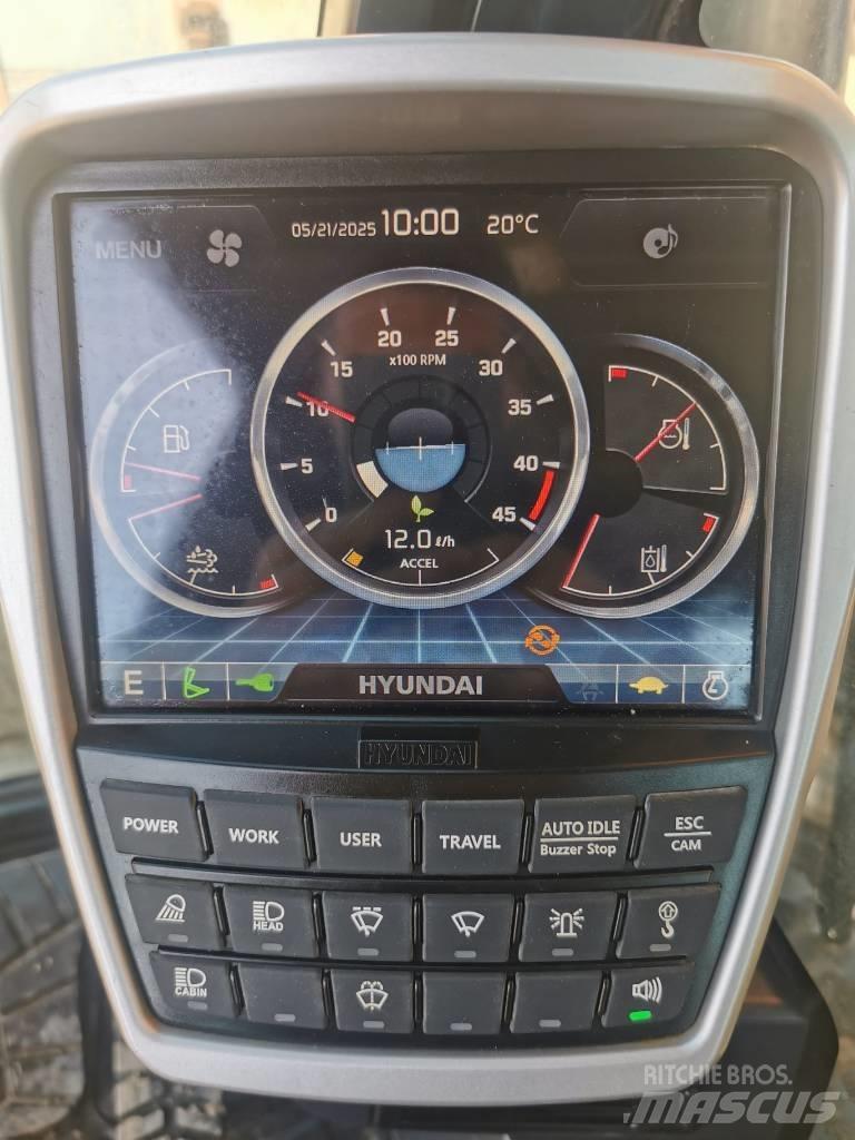 Hyundai HX 260 NL Lánctalpas kotrók
