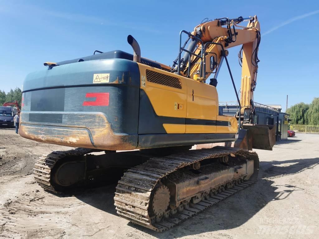 Hyundai HX 260 NL Lánctalpas kotrók