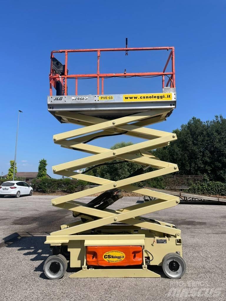 JLG 3246 ES Ollós emelők