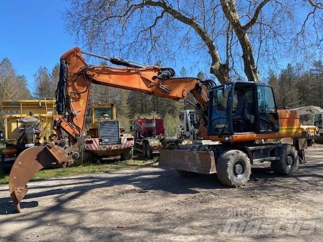 CAT M 316 D VAH Gumikerekes kotrók