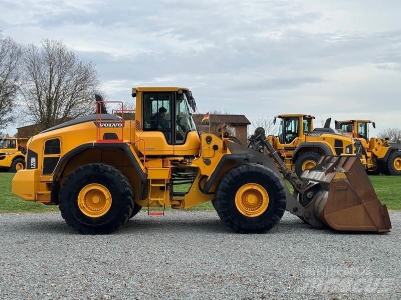 Volvo L 220 H Gumikerekes homlokrakodók