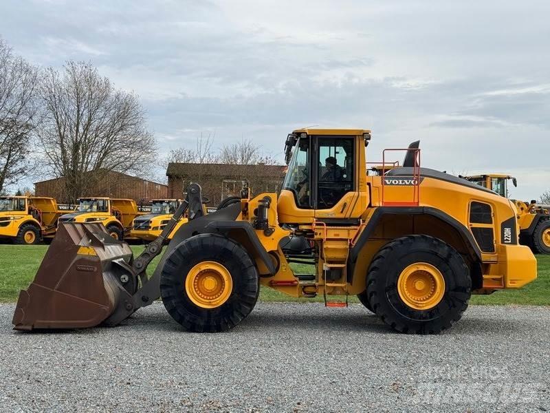 Volvo L 220 H Gumikerekes homlokrakodók
