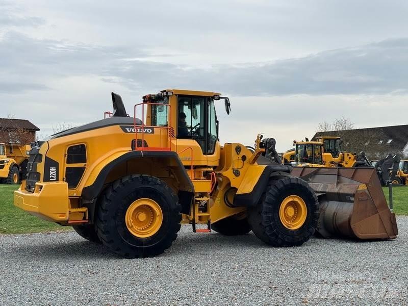 Volvo L 220 H Gumikerekes homlokrakodók