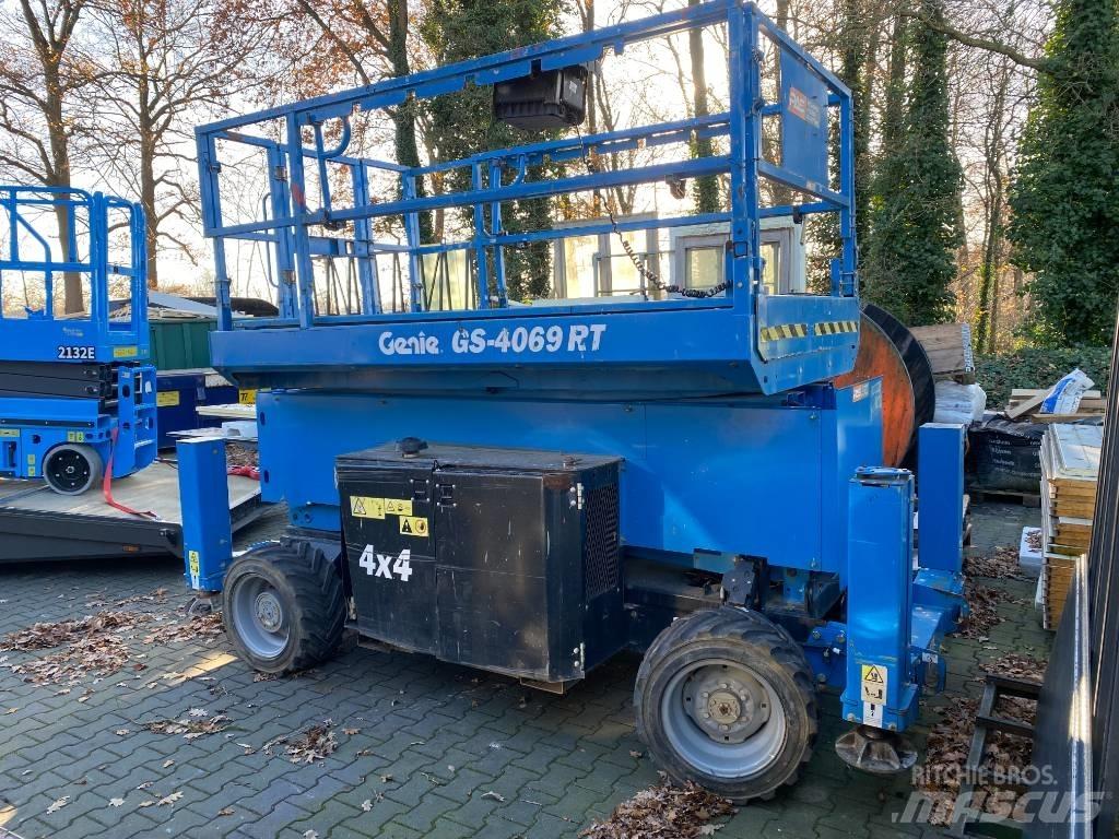 Genie GS 4069 RT Ollós emelők