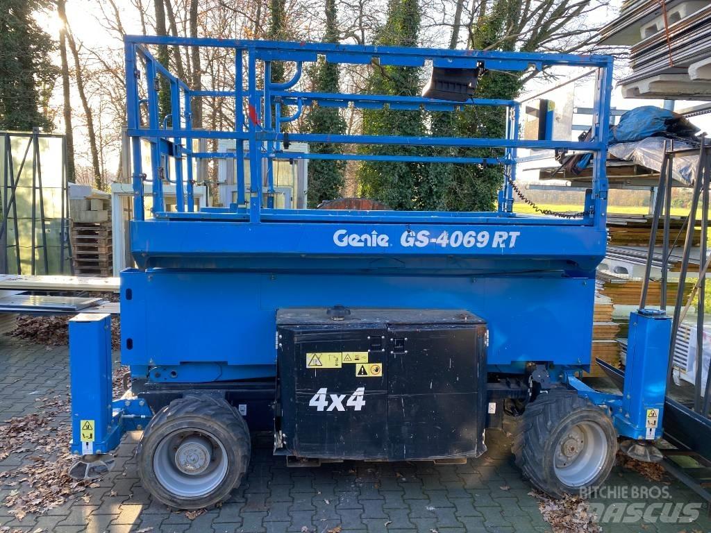 Genie GS 4069 RT Ollós emelők