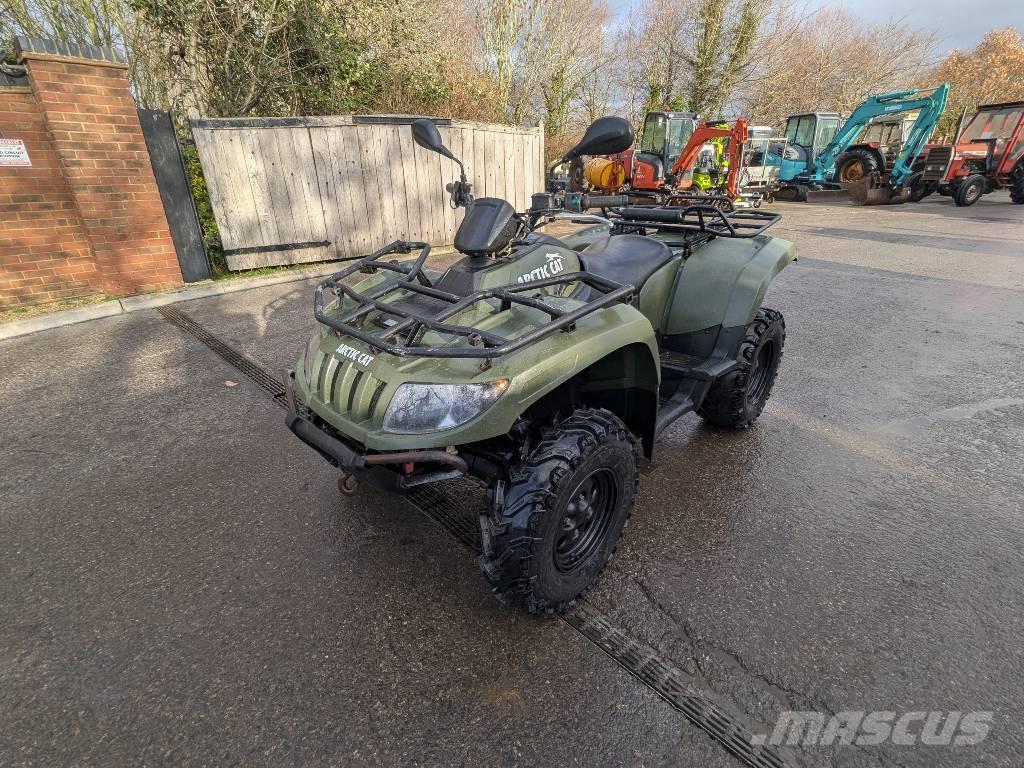 Arctic Cat 700 ATV-k